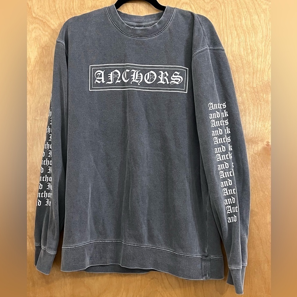 Anchors and Ink Tatoo Studio Graphic Sweatshirt L